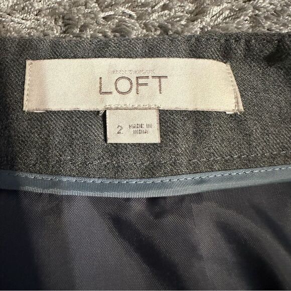 The Loft Grey with Black Pencil Skirt. Size 2. NWT - Picture 11 of 11